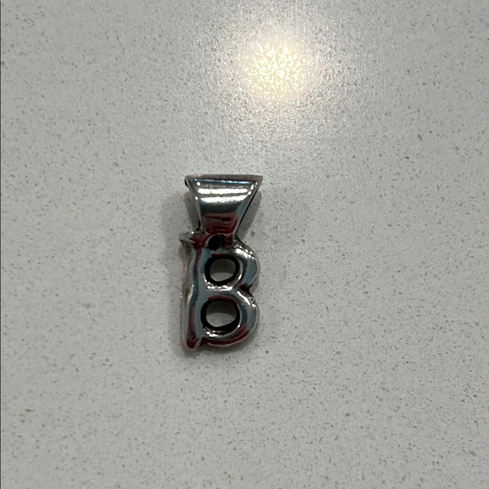 Uno de 50 Silver Letter B Pendant